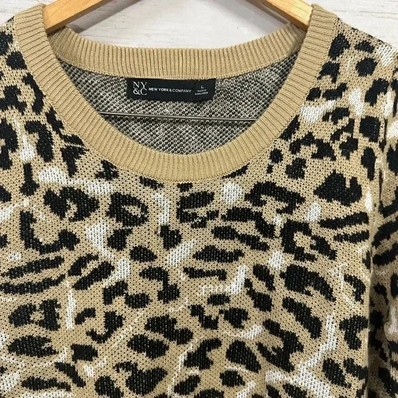 New York & Company Leopard Sweater Size L - Picture 3 of 5